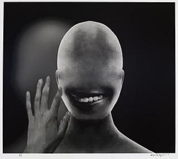 David Lynch / Head #2 (from the ‘Small Stories’ series) 2013 / Gelatin silver print on Baryta paper, 81.5 x 90cm / Courtesy: The artist and Item éditions, Paris / © David Lynch