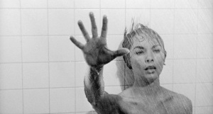 Janet Leigh vs. Anne Heche in the same role (Psycho, 1960 and Psycho, 1998). Photo credit: PR and nuovocinemalocatelli.com.