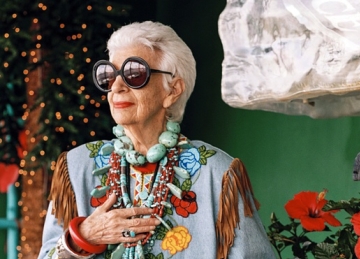 Star of the show: a scene from the film Iris, directed By Albert Maysles. Photograph: Allstar/Magnolia Pictures