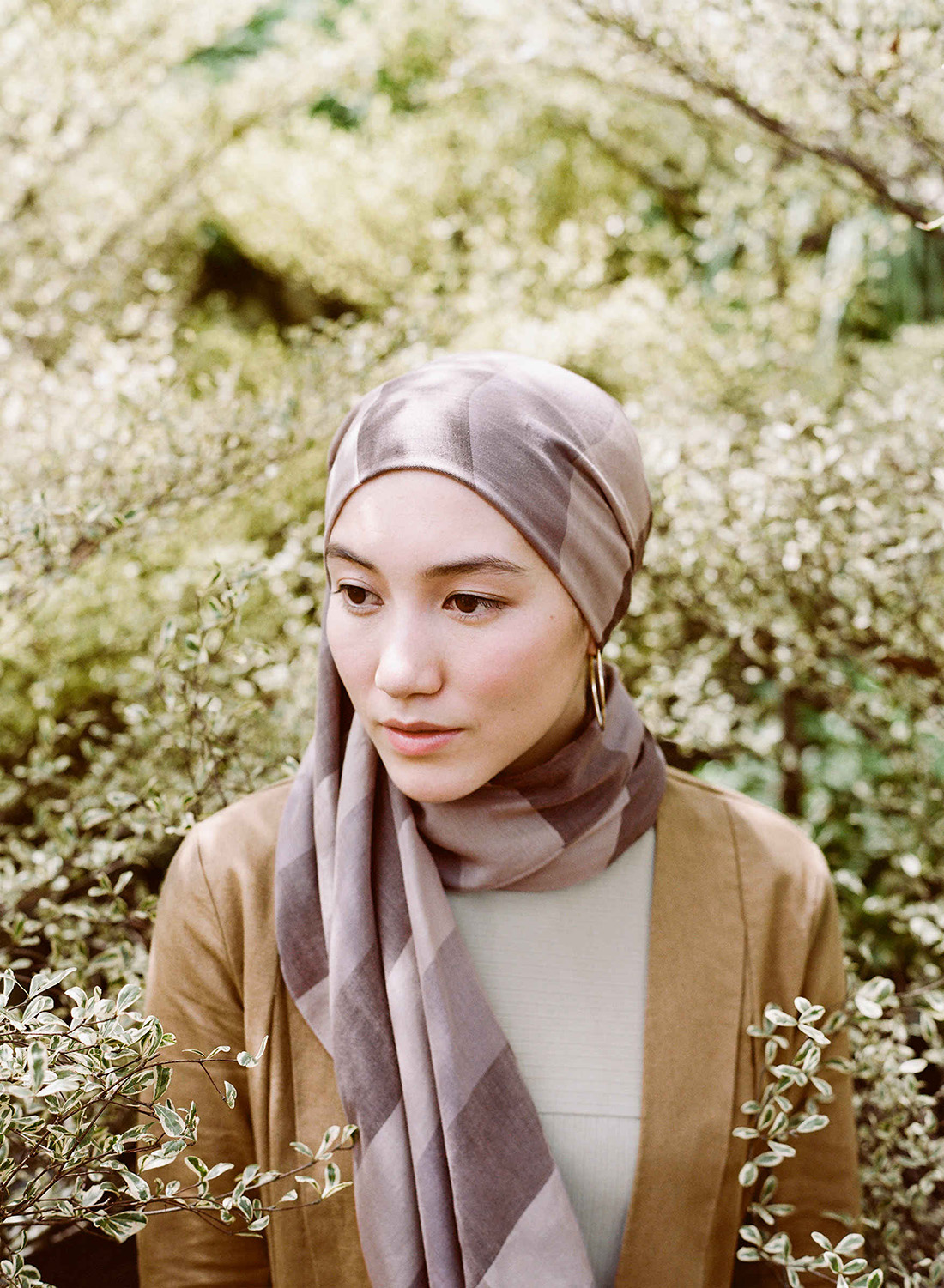 Uniqlo Releases Newest Collection by Muslim Designer | FIB