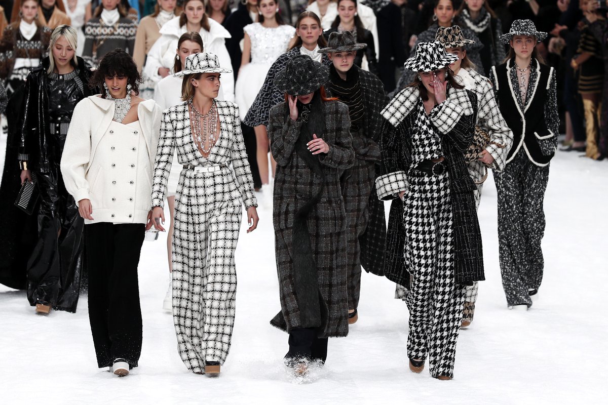 Karl Lagerfeld’s Final Chanel Show: A Bittersweet Winter Wonderland | FIB