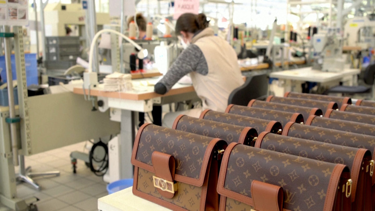 Louis Vuitton Re-purposes It's Workshops To Make Non-Surgical face Masks To  Fight COVID-19