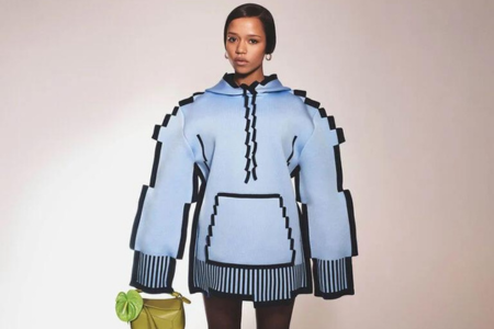 Jonathan Anderson Presents LOEWE Spring/Summer 2023 'Pixel' Capsule  Collection - CONVERSATIONS ABOUT HER